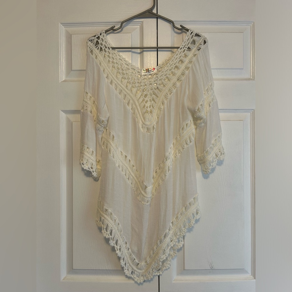 WHITE BEACH COVERUP